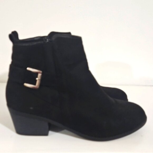Forever,Chic Black Ankle Booties - Picture 2 of 11
